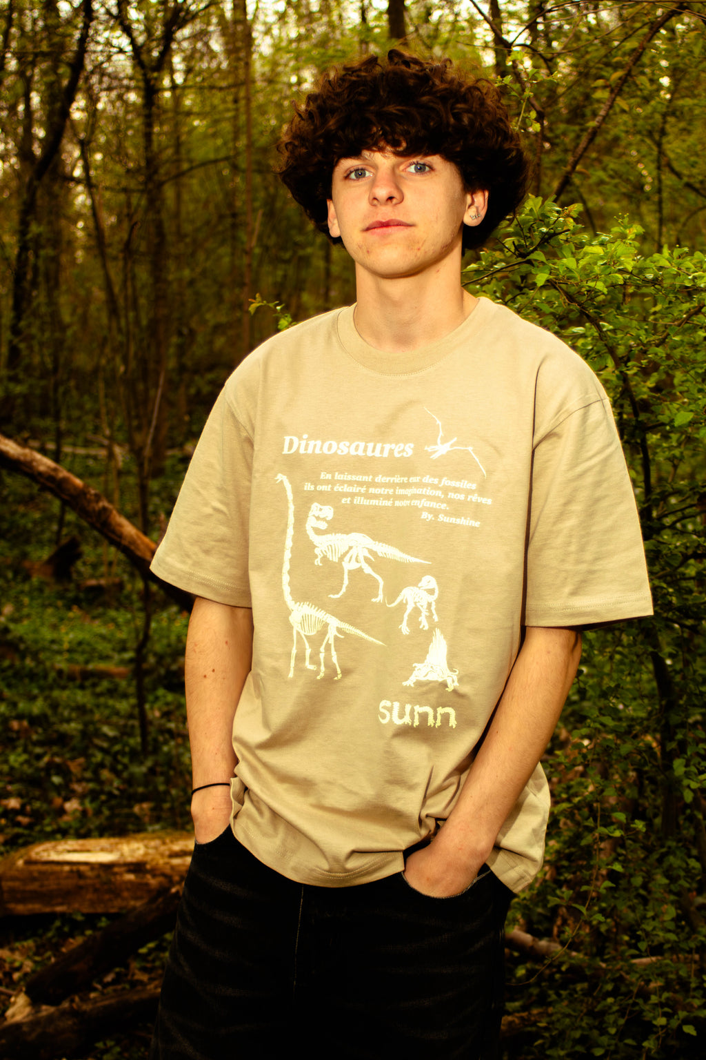 T SHIRT SOUVENIR D'ENFANCE (Nº1 DINOSAURE) + FIGURINE OFFERTE